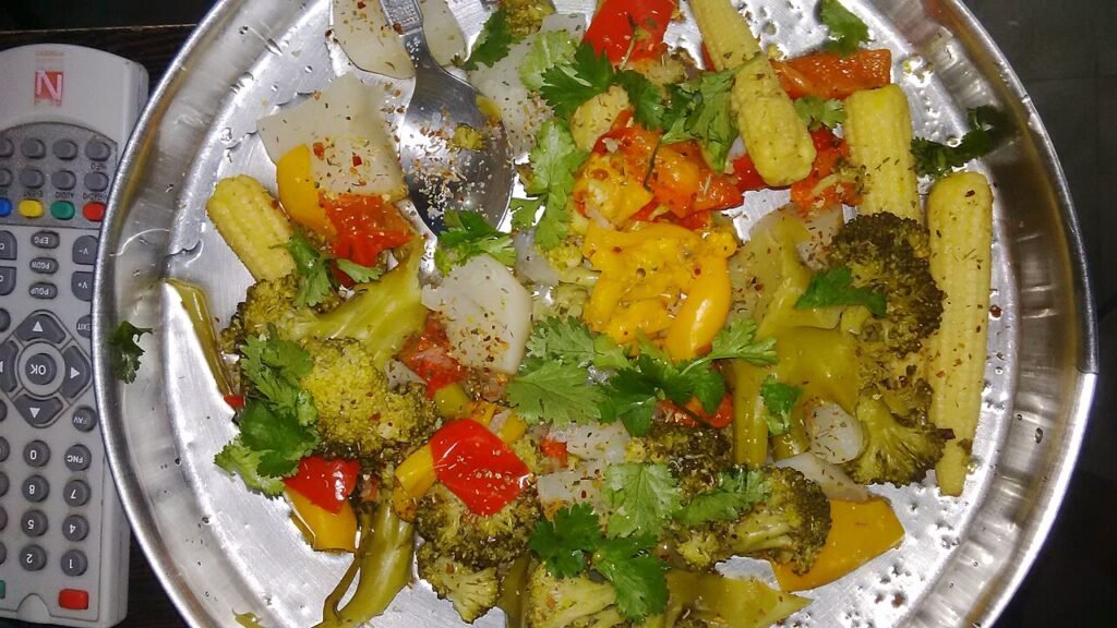 A plate of healthy food with fresh vegetables